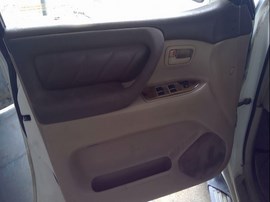 1999 TOYOTA LAND CRUISER, WHITE, 4.7L, AT, 4WD.   Z25225